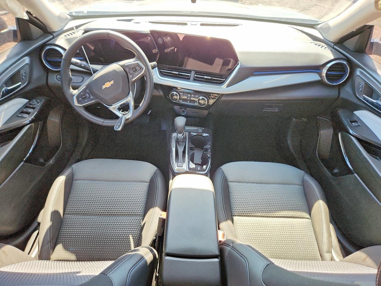 2026 CHEVROLET TRAX 1LT — Фото 8 из 13