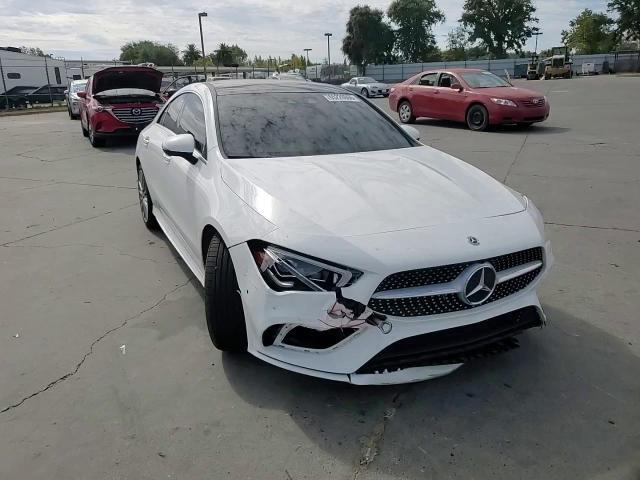 2022 MERCEDES-BENZ CLA 250 — Фото 13 из 14