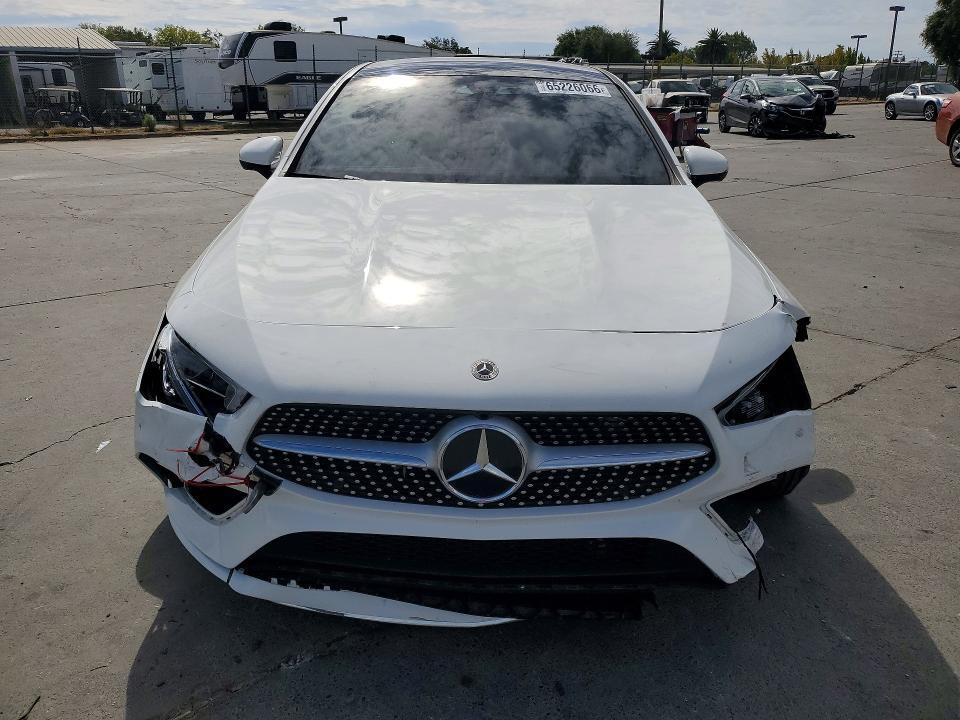 2022 MERCEDES-BENZ CLA 250 — Фото 5 из 14