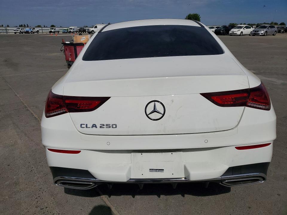 2022 MERCEDES-BENZ CLA 250 — Фото 6 из 14