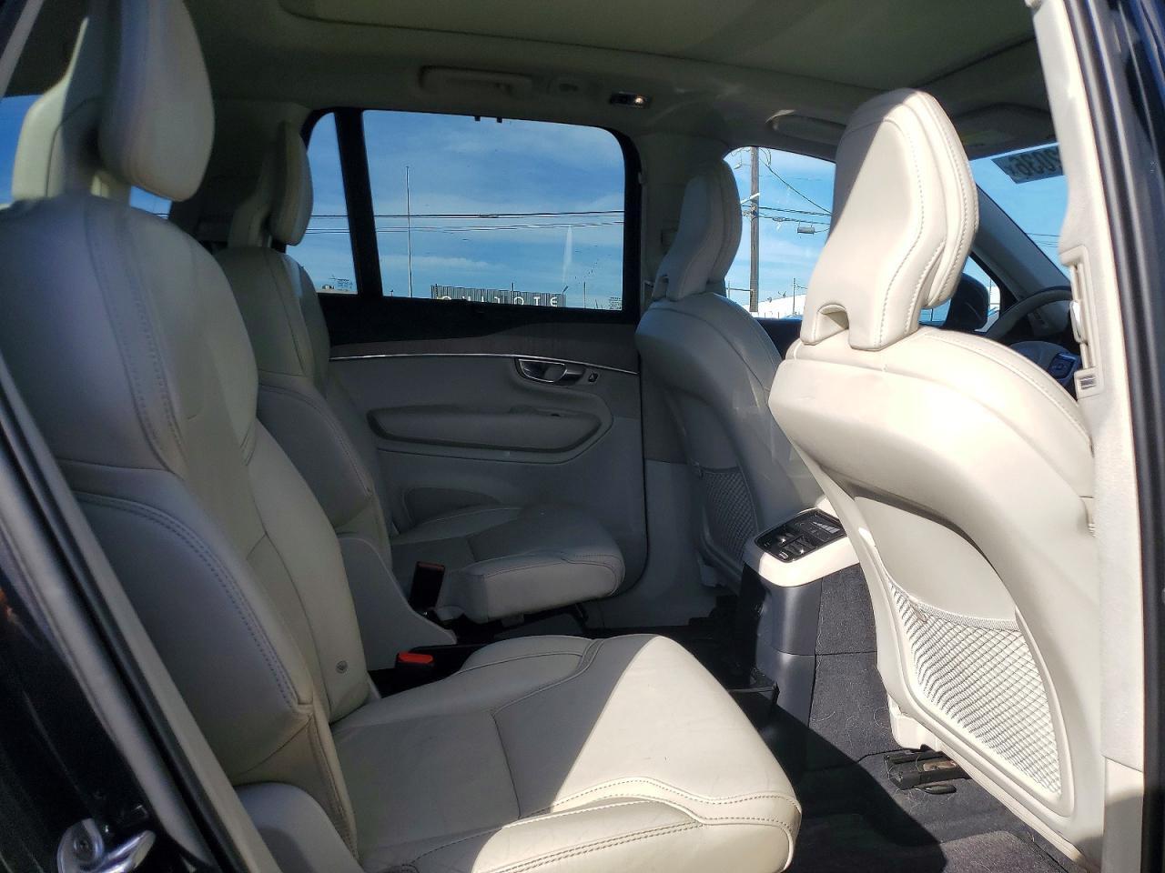 2022 VOLVO XC90 T8 RECHARGE INSCRIPTION — Фото 11 из 14