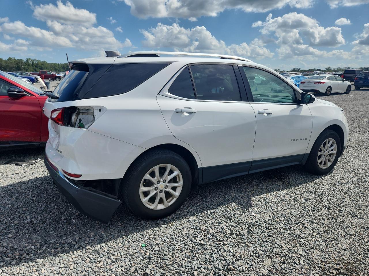 2020 CHEVROLET EQUINOX LT — Фото 3 из 12