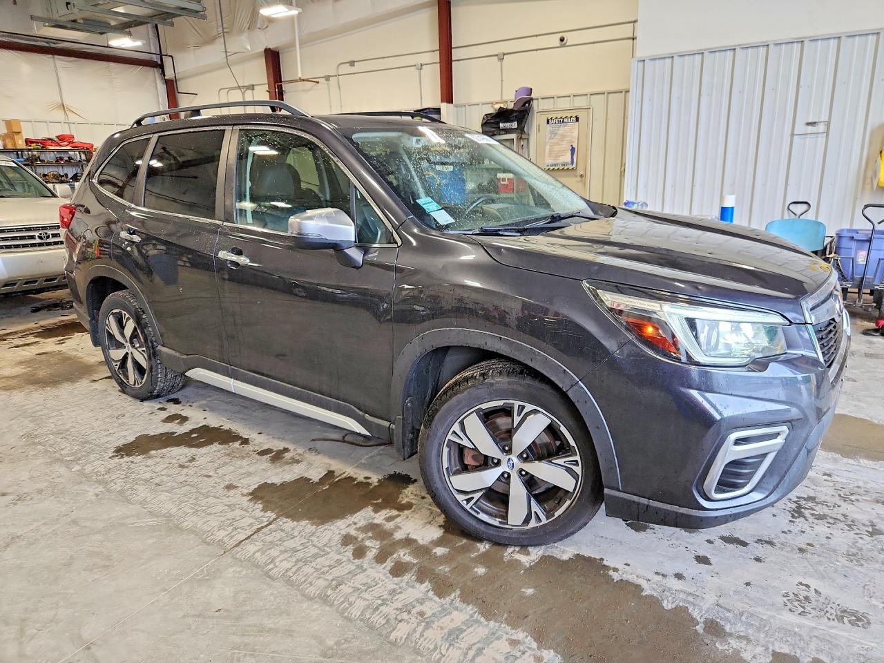 2019 SUBARU FORESTER TOURING — Фото 4 из 13