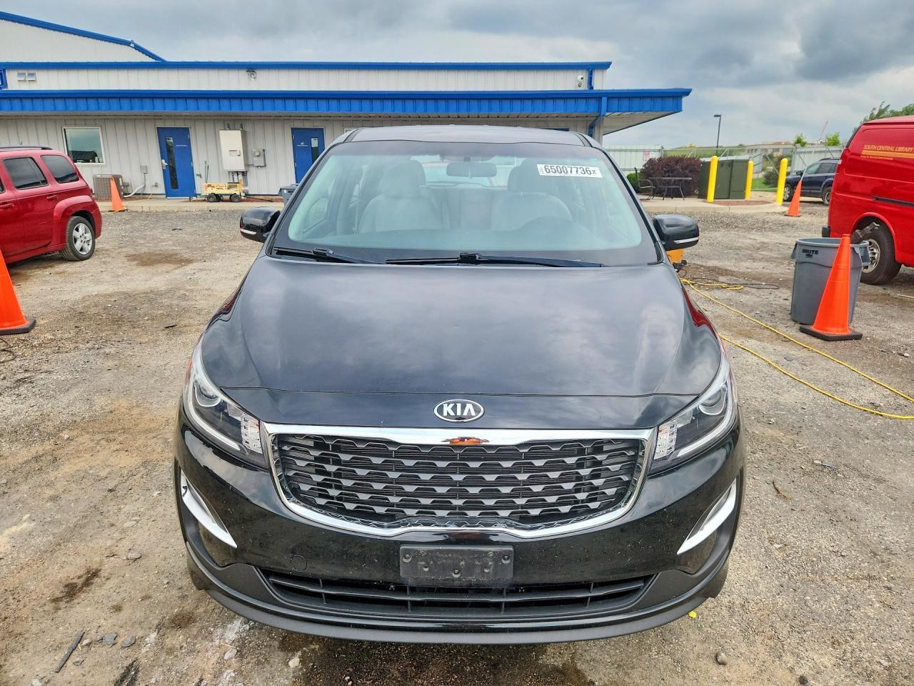 2019 KIA SEDONA L — Фото 5 из 13