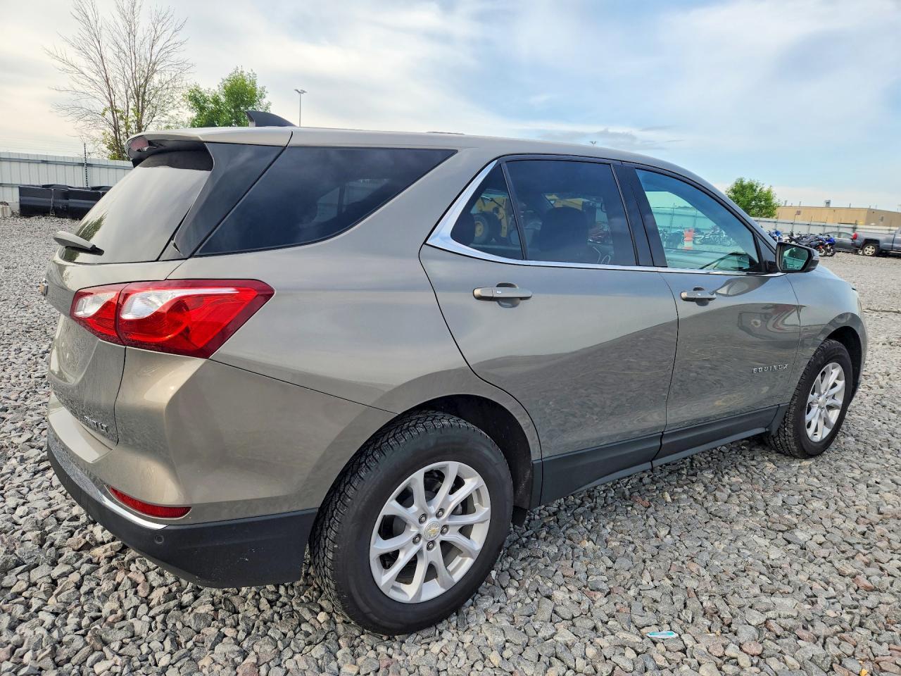 2018 CHEVROLET EQUINOX LT — Фото 3 из 13
