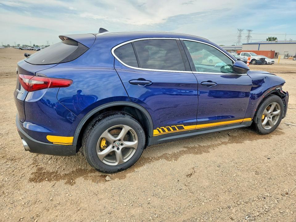 ZASFAKAN8J7B69874 2018 ALFA ROMEO STELVIO photo no. 3