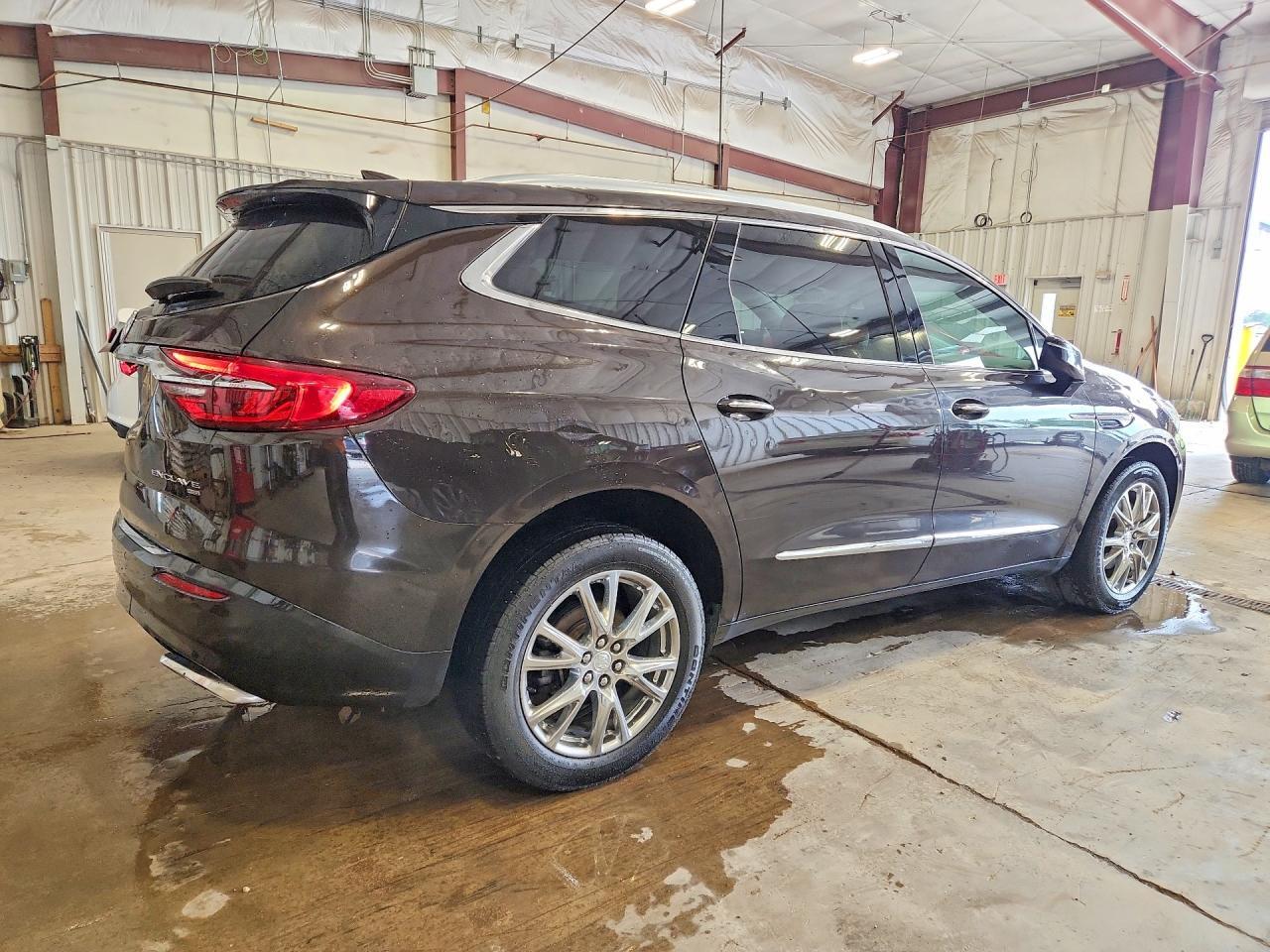 2018 BUICK ENCLAVE PREMIUM — Фото 3 из 12