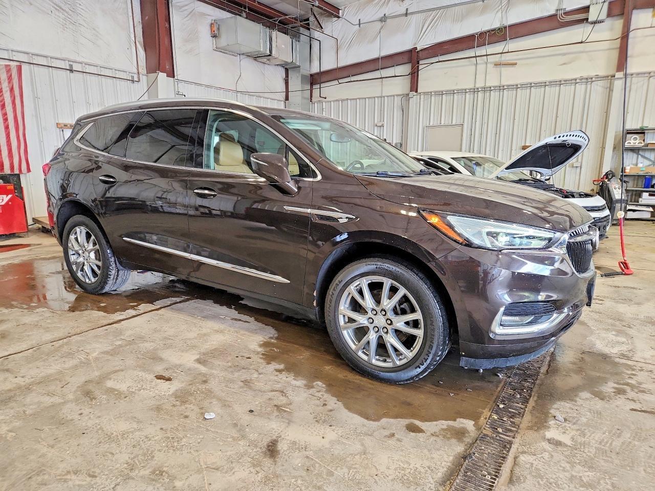 2018 BUICK ENCLAVE PREMIUM — Фото 4 из 12