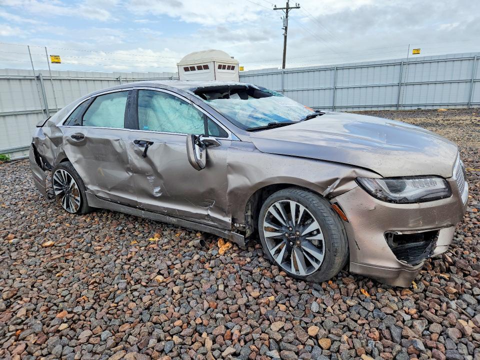 3LN6L5C93JR628169 2018 LINCOLN MKZ photo no. 4