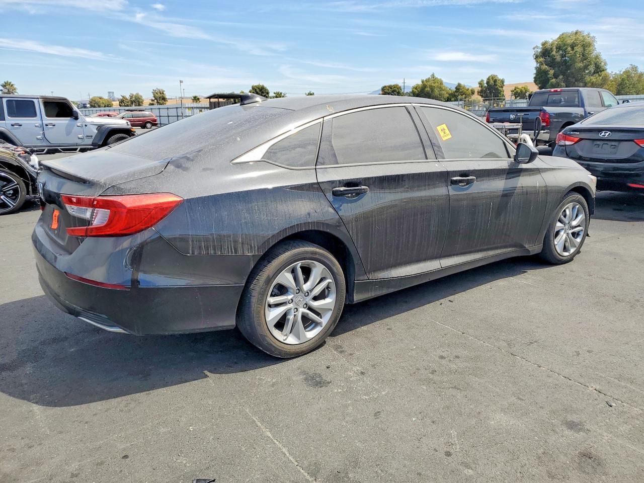2018 HONDA ACCORD LX — Фото 3 из 12