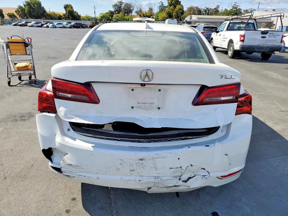2016 ACURA TLX — Фото 6 из 12
