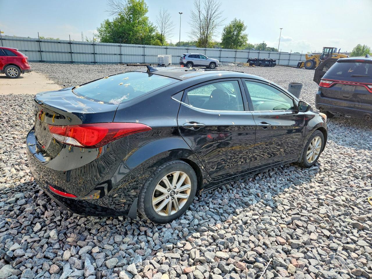 2015 HYUNDAI ELANTRA SE — Фото 3 из 12