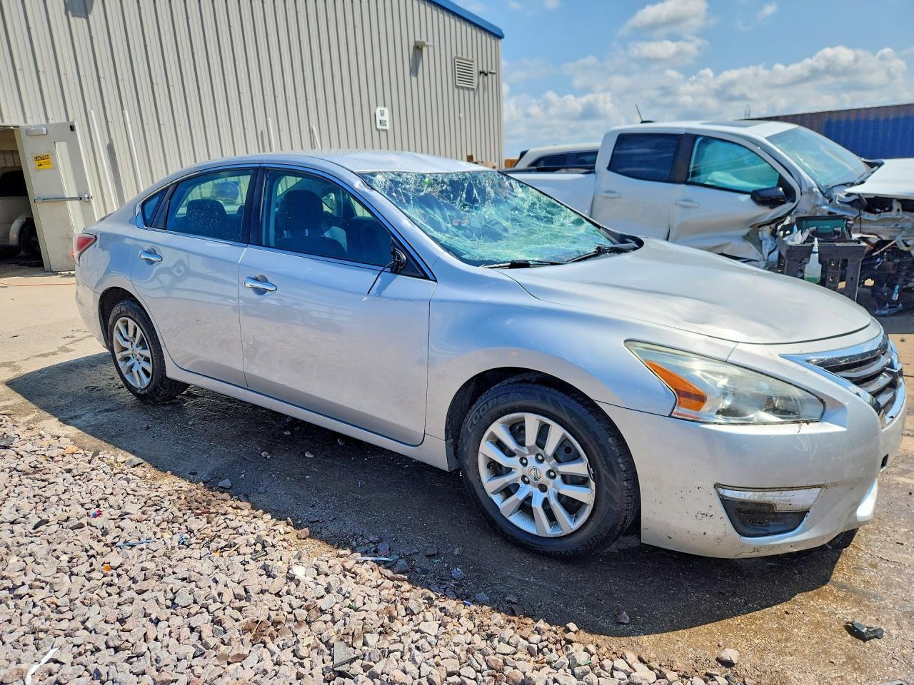 2015 NISSAN ALTIMA 2.5 S — Фото 4 из 12