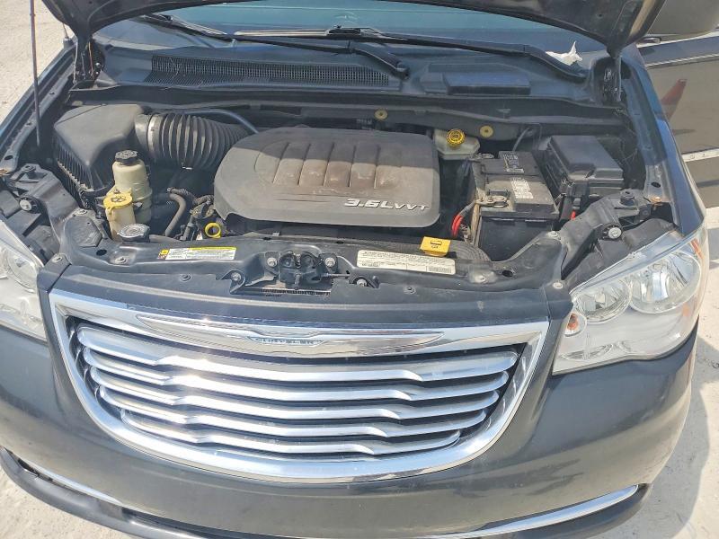 2012 CHRYSLER TOWN & COUNTRY TOURING — Фото 12 из 14