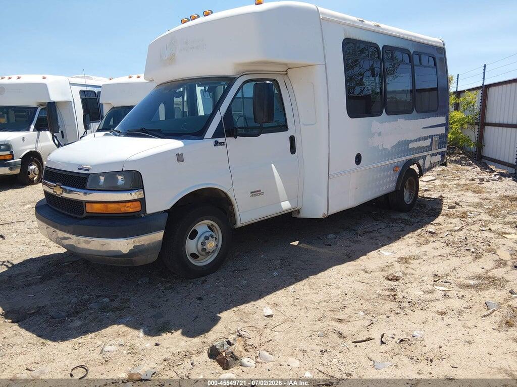 1GB6GUBL0G1150686 2016 CHEVROLET EXPRESS CUTAWAY photo no. 2