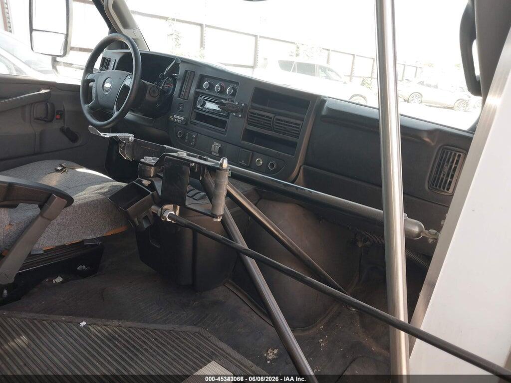 1GB3GRBL3G1230662 2016 CHEVROLET EXPRESS CUTAWAY photo no. 5