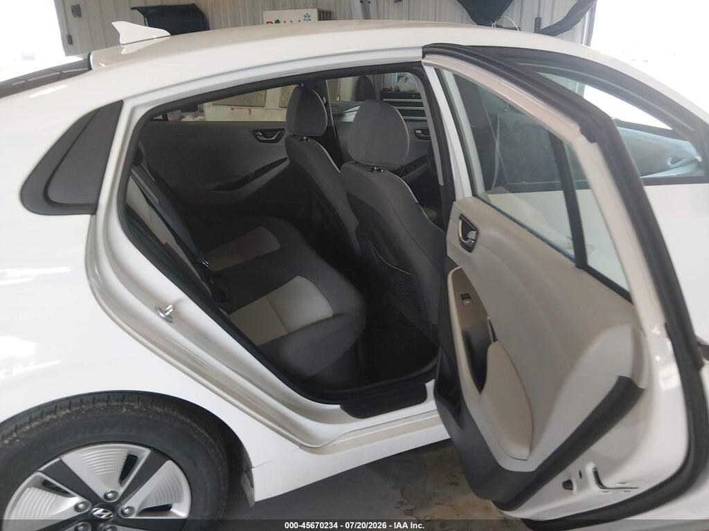 KMHC65LC2LU220280 2020 HYUNDAI IONIQ HYBRID photo no. 8