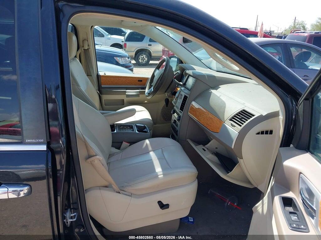 2A4RR6DX3AR398085 2010 CHRYSLER TOWN & COUNTRY photo no. 5