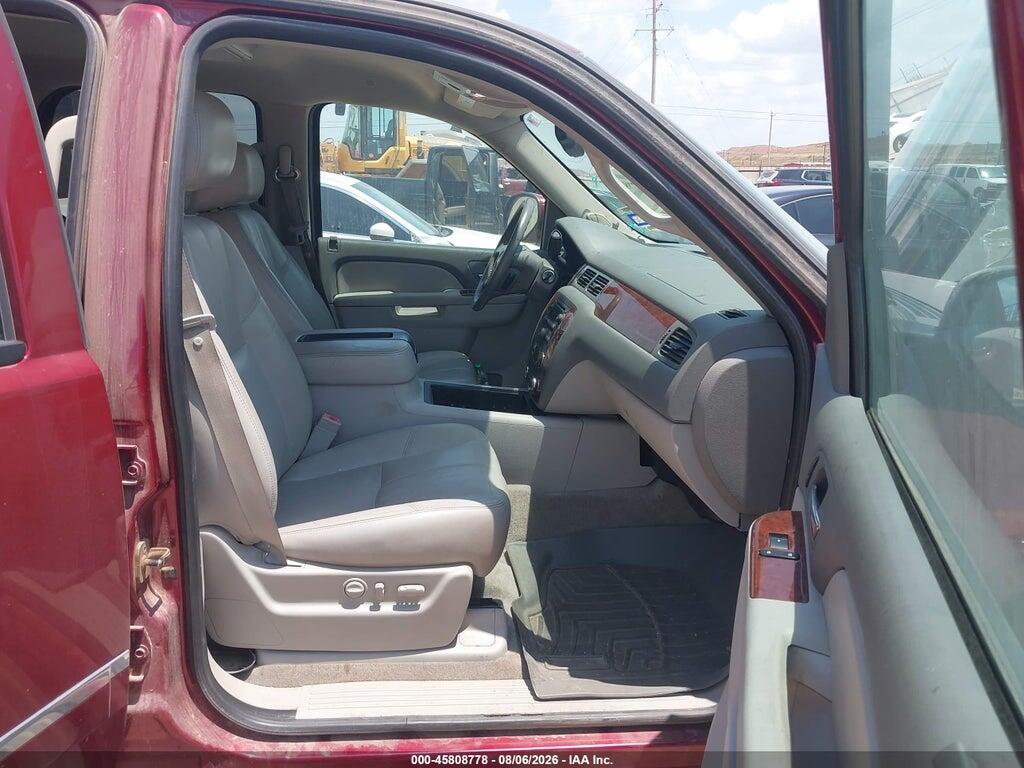 1GNSCBE01BR267352 2011 CHEVROLET TAHOE photo no. 5