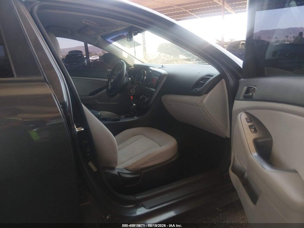 KNAGM4A72B5175648 2011 KIA OPTIMA photo no. 5