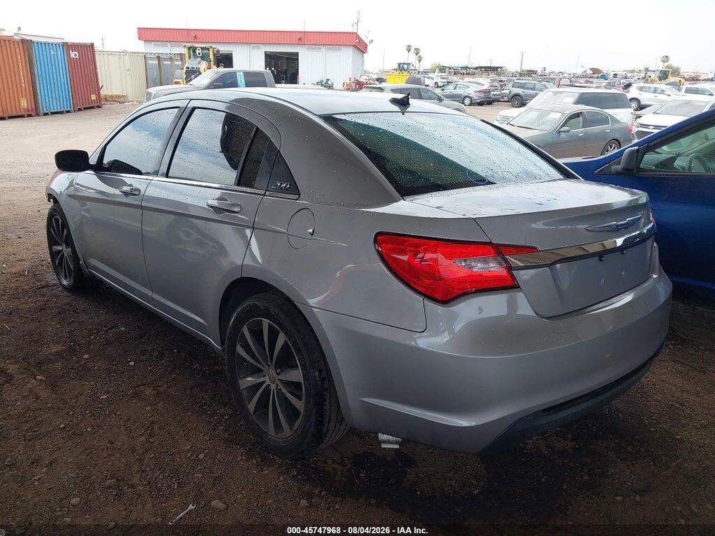 1C3CCBBB4DN597729 2013 CHRYSLER 200 photo no. 3