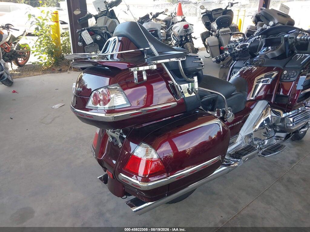 1HFSC47H16A511342 2006 HONDA GL1800 photo no. 4