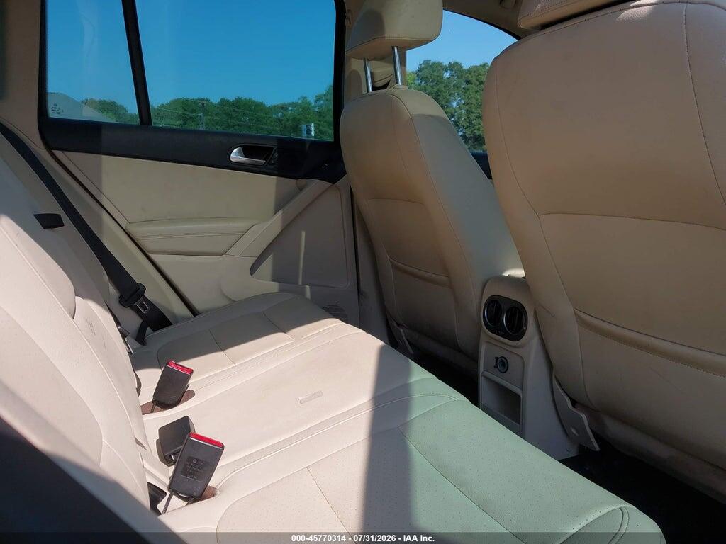 WVGAV3AX0DW587544 2013 VOLKSWAGEN TIGUAN photo no. 8