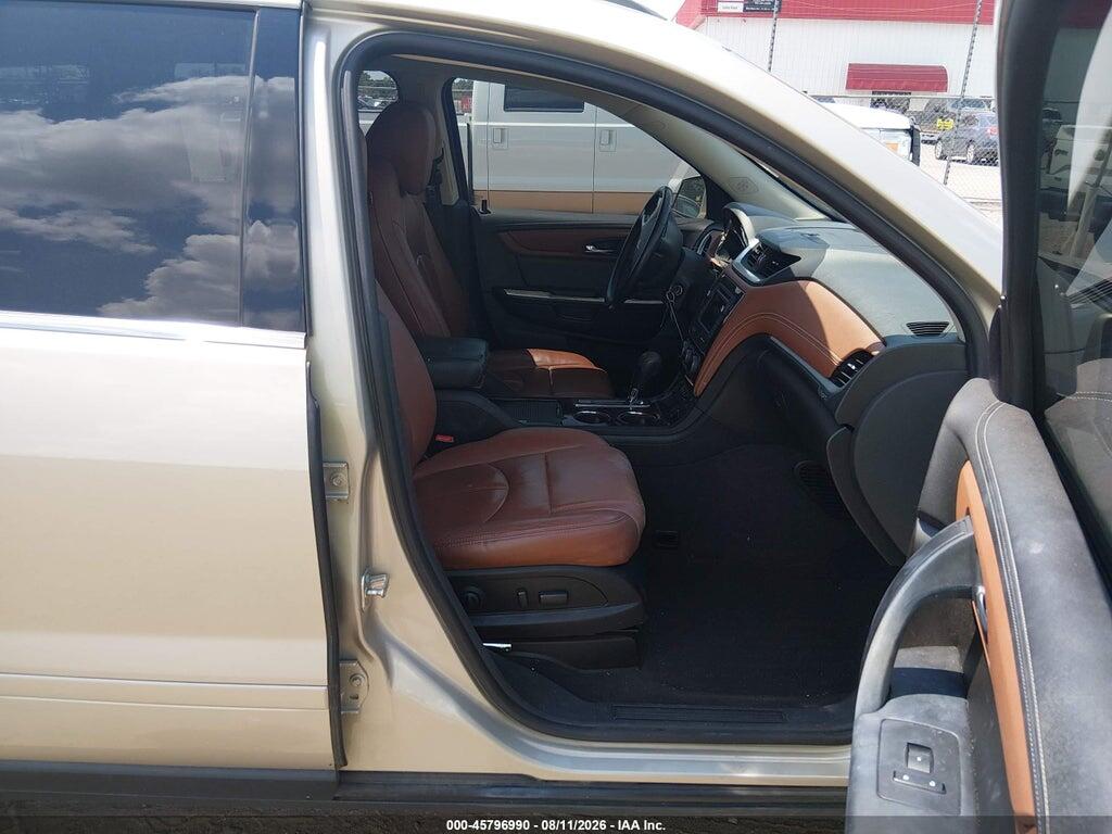 1GNKRHKD4HJ182134 2017 CHEVROLET TRAVERSE photo no. 5