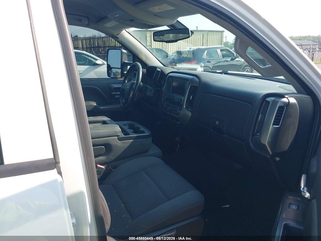 3GCUKRER6JG293715 2018 CHEVROLET SILVERADO 1500 photo no. 5
