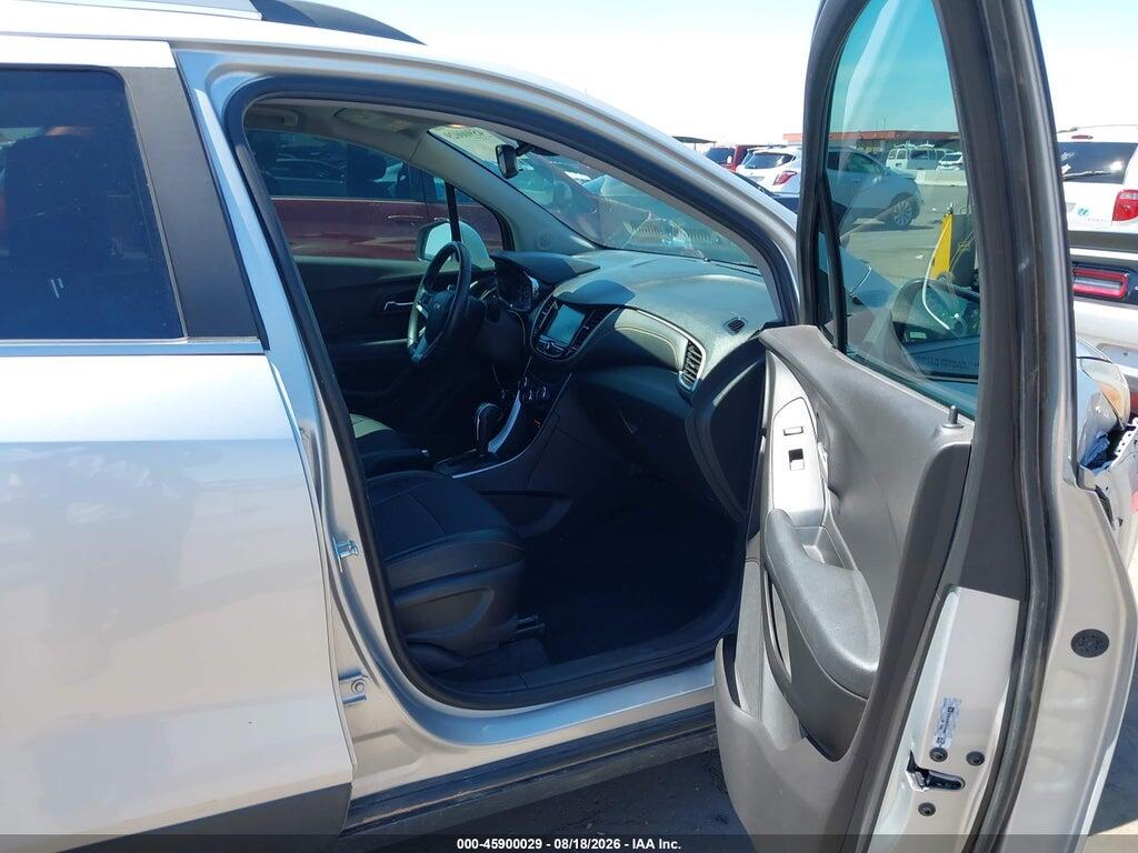 3GNCJLSB2HL147601 2017 CHEVROLET TRAX photo no. 5