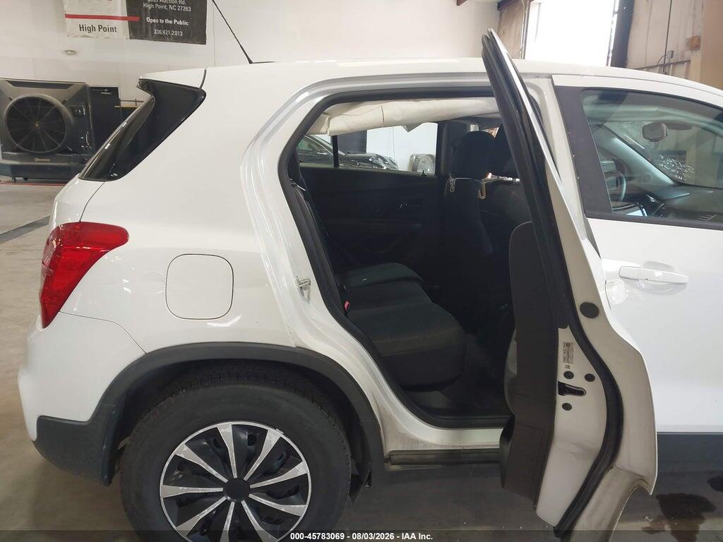 KL7CJKSBXHB201924 2017 CHEVROLET TRAX photo no. 8