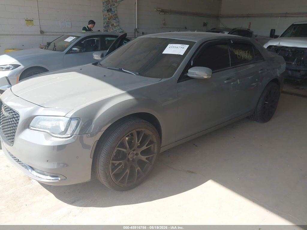 2C3CCAGG4HH513003 2017 CHRYSLER 300 photo no. 2