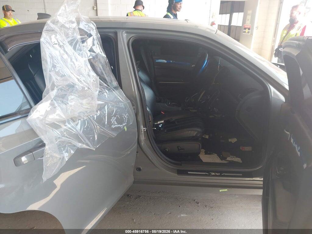 2C3CCAGG4HH513003 2017 CHRYSLER 300 photo no. 5
