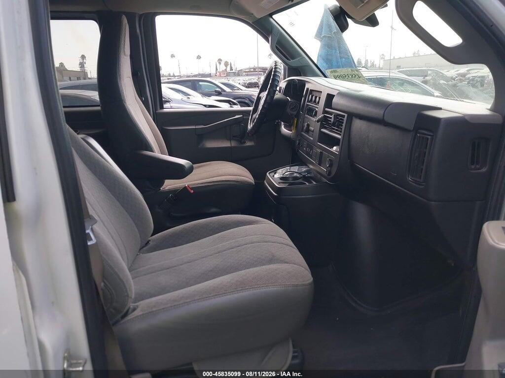 1GAZGPFG7K1140651 2019 CHEVROLET EXPRESS 3500 photo no. 5