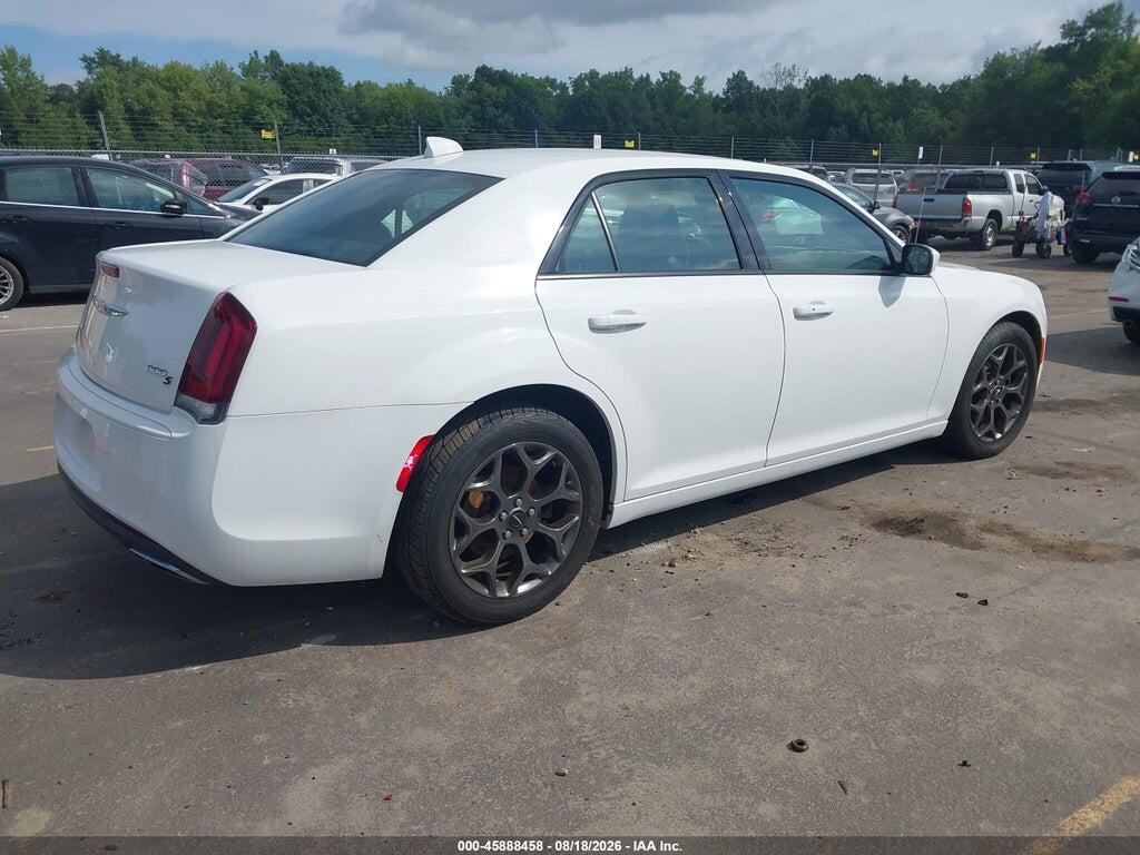 2C3CCAGG1JH267842 2018 CHRYSLER 300 photo no. 4