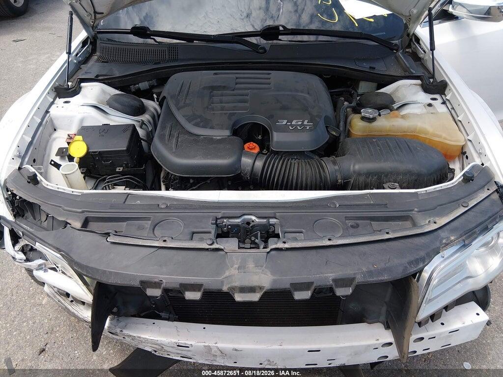 2C3CCAEG2JH227563 2018 CHRYSLER 300 photo no. 10