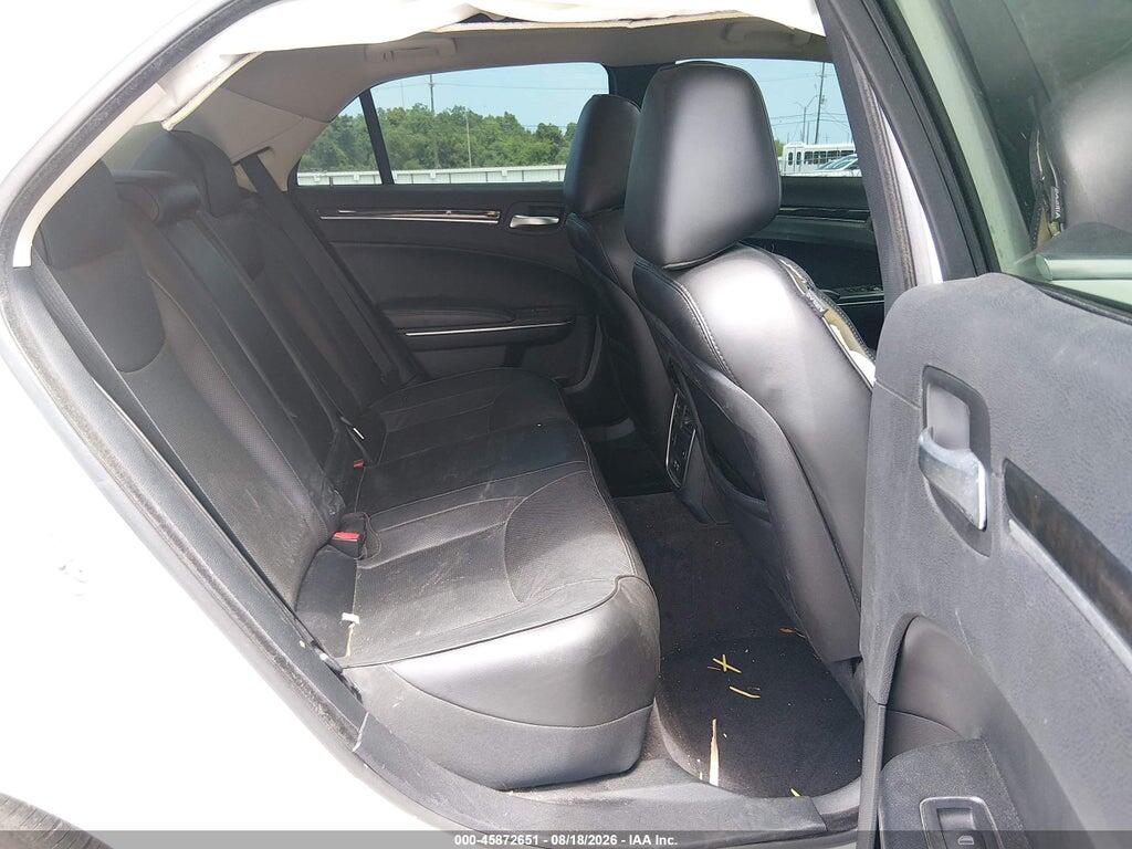 2C3CCAEG2JH227563 2018 CHRYSLER 300 photo no. 8
