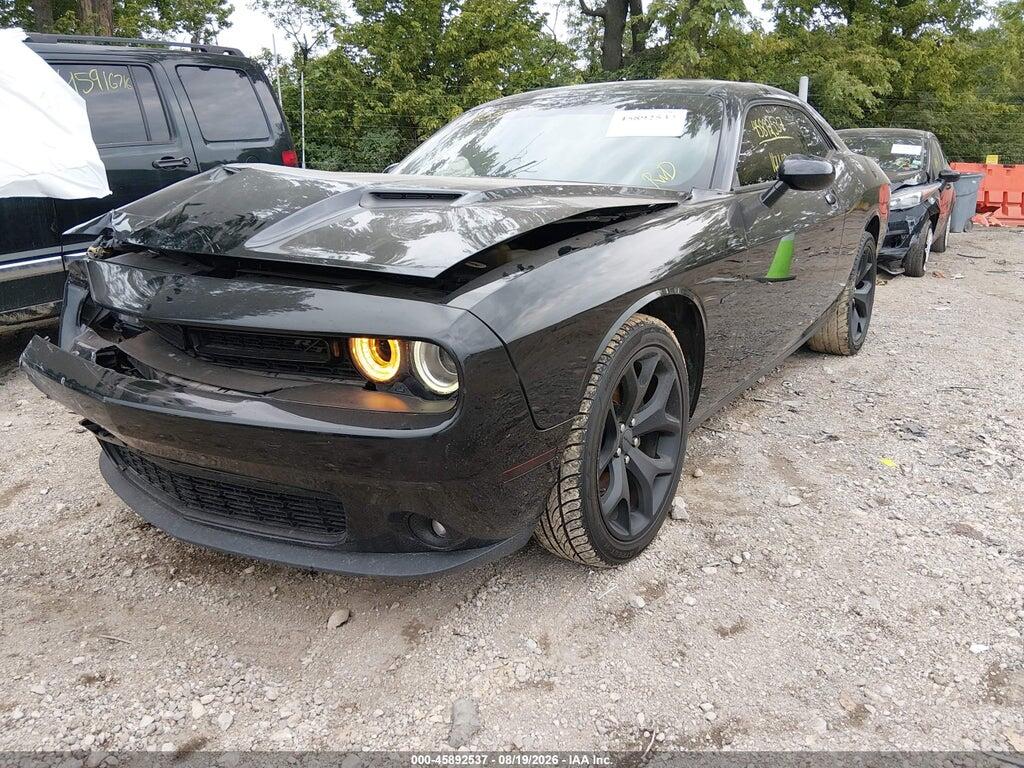 2C3CDZBT0HH604849 2017 DODGE CHALLENGER photo no. 2