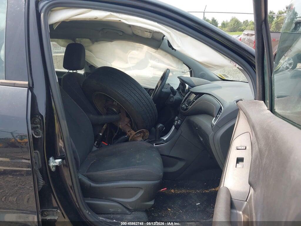 3GNCJNSB8KL285081 2019 CHEVROLET TRAX photo no. 5