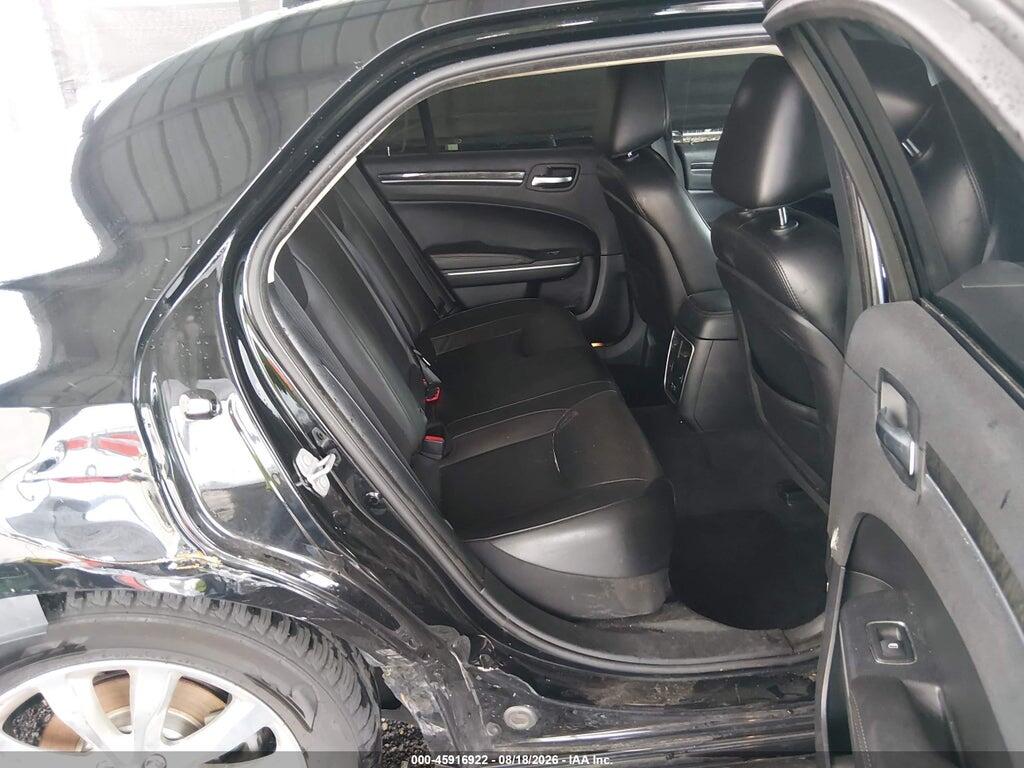 2C3CCAKG0KH528788 2019 CHRYSLER 300 photo no. 8