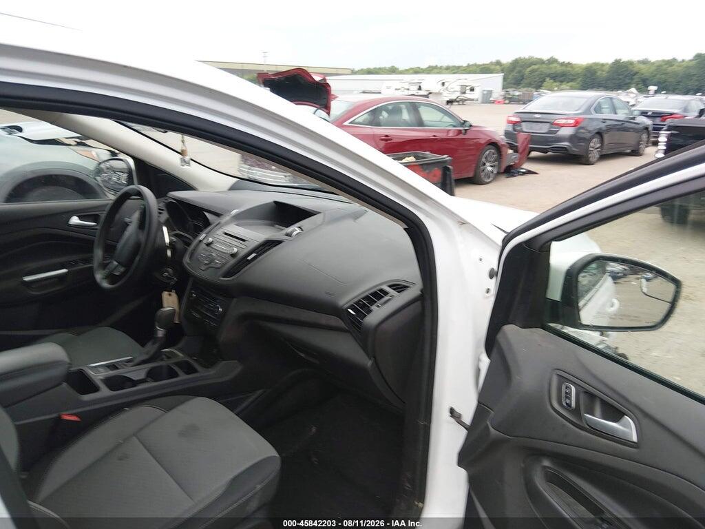 1FMCU0GD0HUC46055 2017 FORD ESCAPE photo no. 5