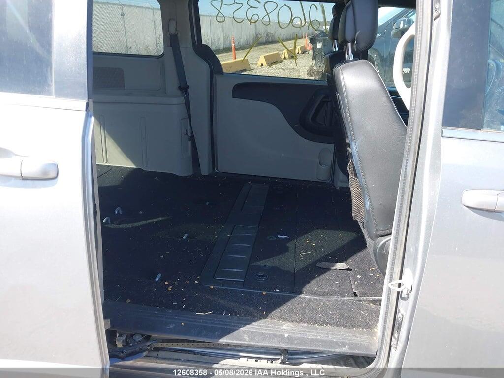2C4RDGBG8KR697828 2019 DODGE GRAND CARAVAN photo no. 8
