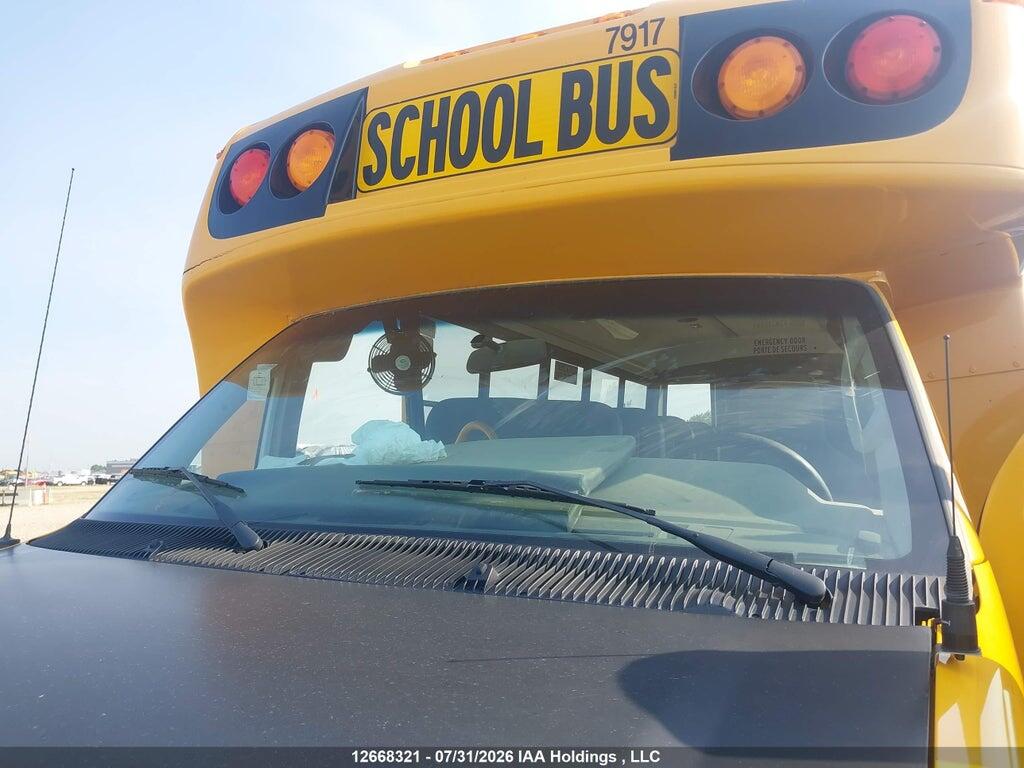 1FDFE4FSXJDC32686 2018 FORD ECONOLINE photo no. 11