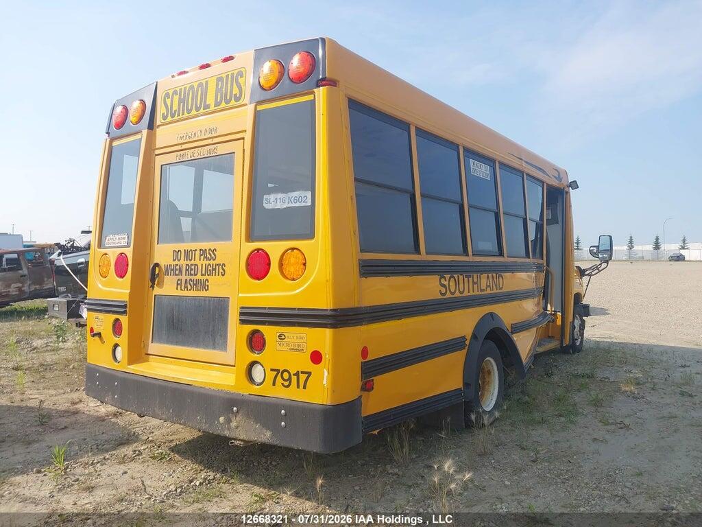 1FDFE4FSXJDC32686 2018 FORD ECONOLINE photo no. 4
