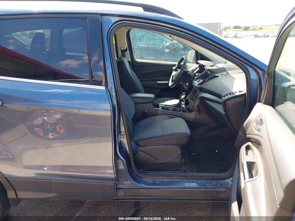 1FMCU0GD9JUB43240 2018 FORD ESCAPE photo no. 5
