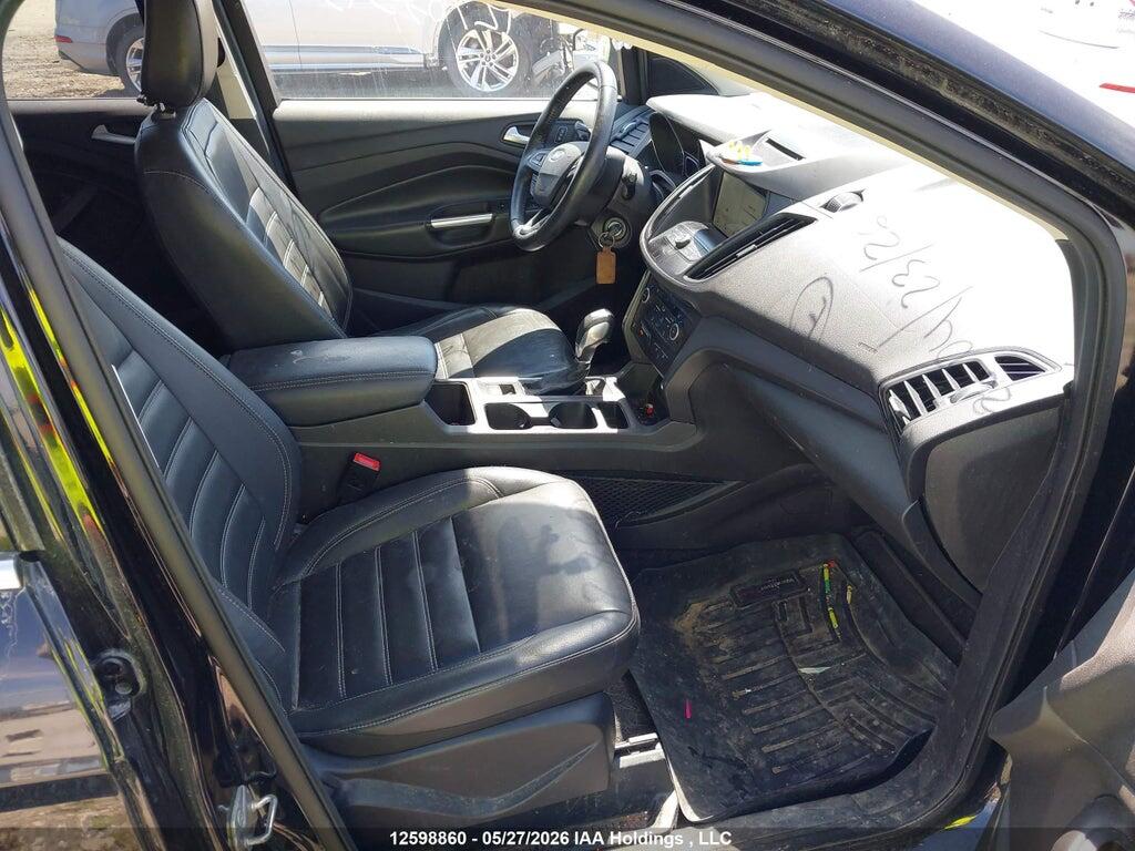 1FMCU9HD2JUC91944 2018 FORD ESCAPE photo no. 5