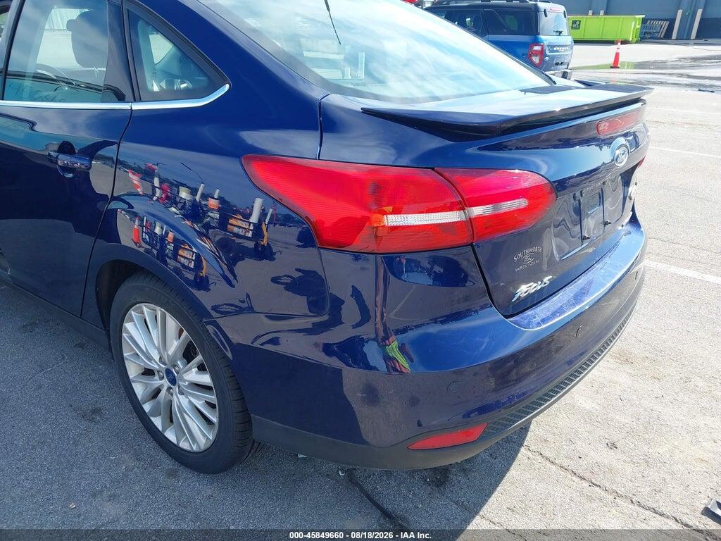 1FADP3J23HL219212 2017 FORD FOCUS photo no. 6