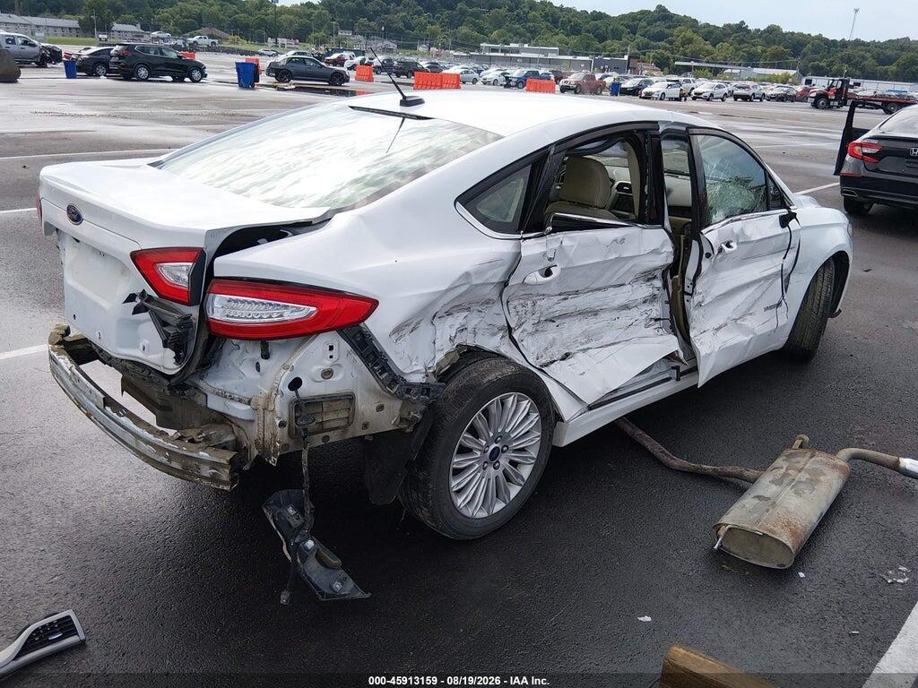 3FA6P0LU8GR107057 2016 FORD FUSION HYBRID photo no. 2