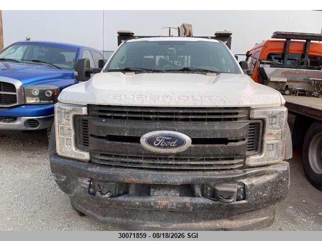 1FD0W5HT0JEC01164 2018 FORD F550 photo no. 10