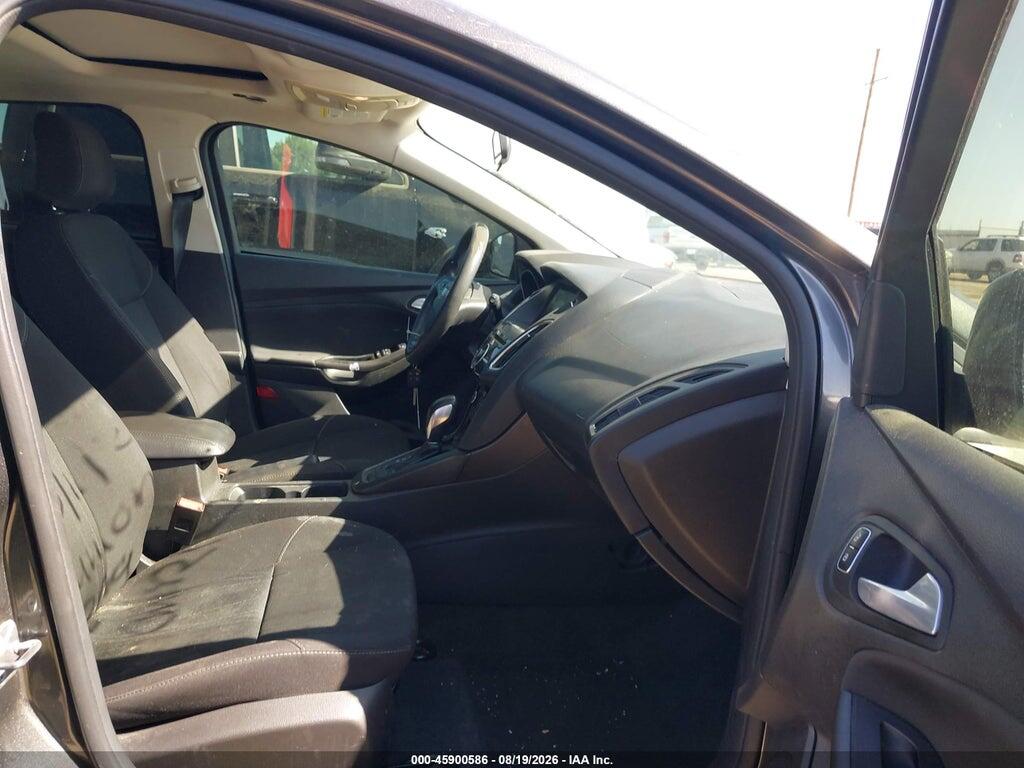 1FADP3M25JL311620 2018 FORD FOCUS photo no. 5